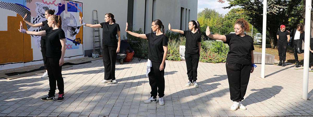 Photo de l'animation Dimanche Danse avec la compagnie de danse OMbreS