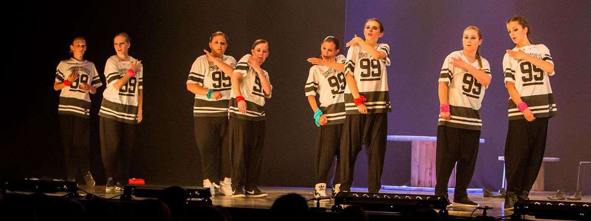 Photo de spectacle de la compagnie de danse OMbreS